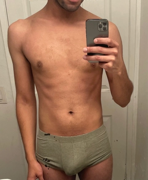 ho adjacent OnlyFans Picture