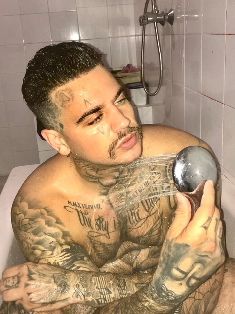 Adam Mandula OnlyFans Picture