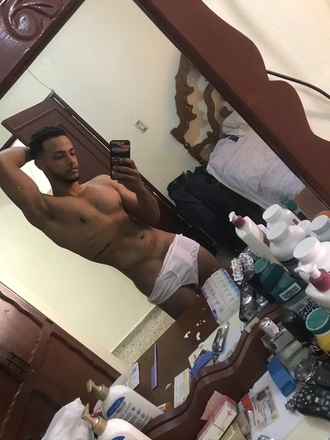 Lecki OnlyFans Picture