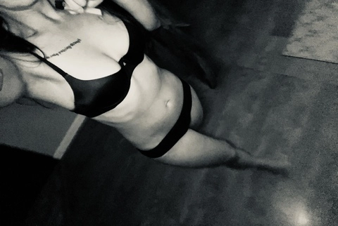 Milly 🖤 OnlyFans Picture