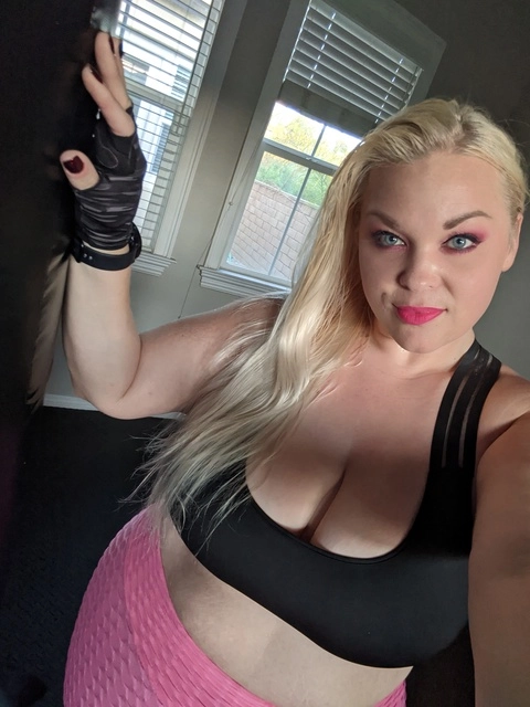 Blonde Brute OnlyFans Picture
