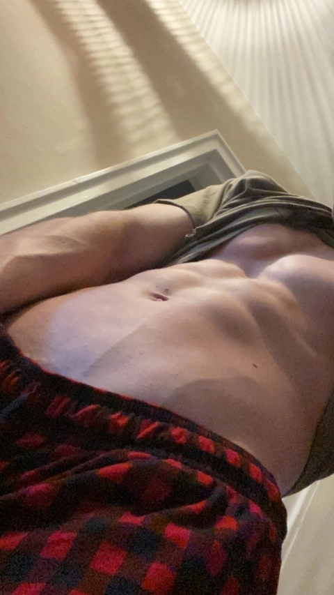 Closetedboyy OnlyFans Picture