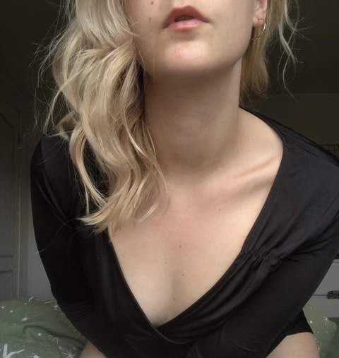 Marieee OnlyFans Picture