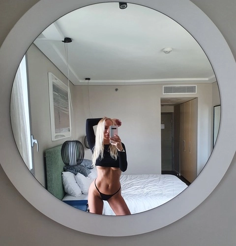 Carla Cox OnlyFans Picture