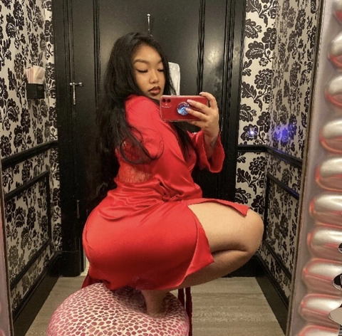 Thickasianwho OnlyFans Picture