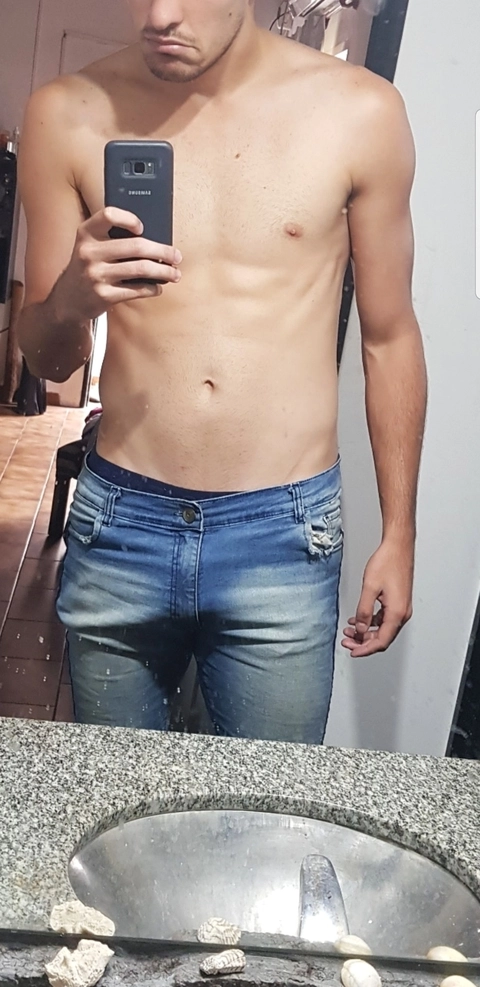 Leon OnlyFans Picture