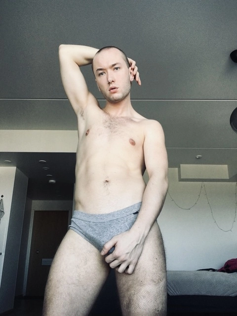 Runno OnlyFans Picture