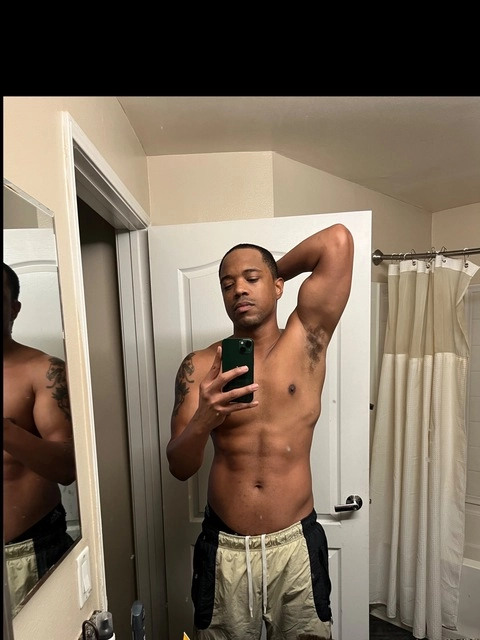 Tj strong OnlyFans Picture