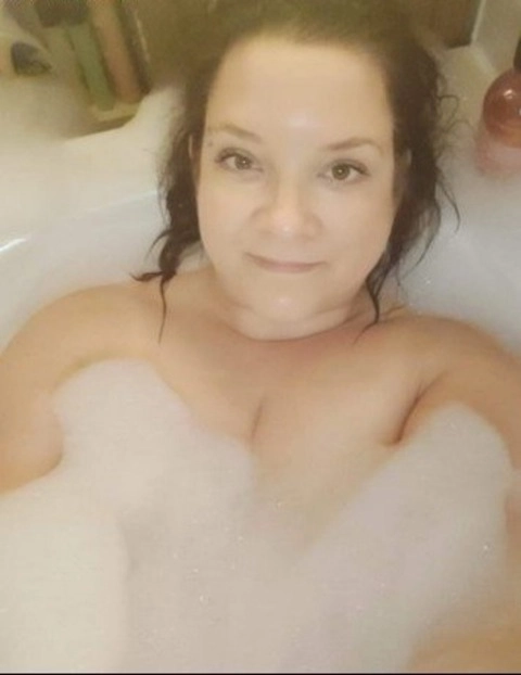 Busty Danta OnlyFans Picture