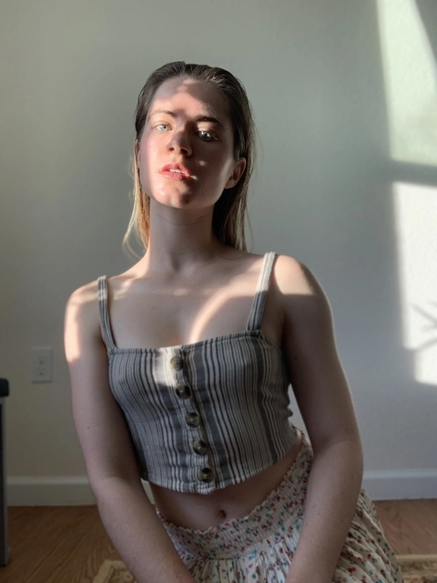 Juniper Rose OnlyFans Picture