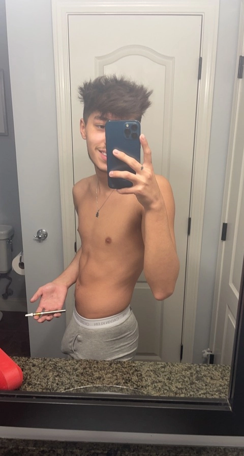 Zach OnlyFans Picture
