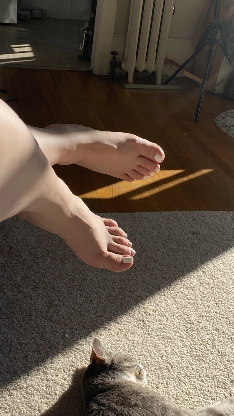 Thea feet OnlyFans Picture