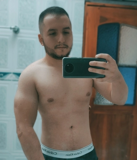 Mario Ramírez OnlyFans Picture