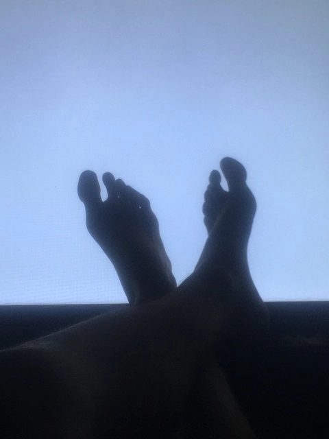 Only Feet Guys OnlyFans Picture