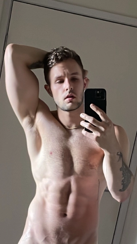 Evan Arbour OnlyFans Picture