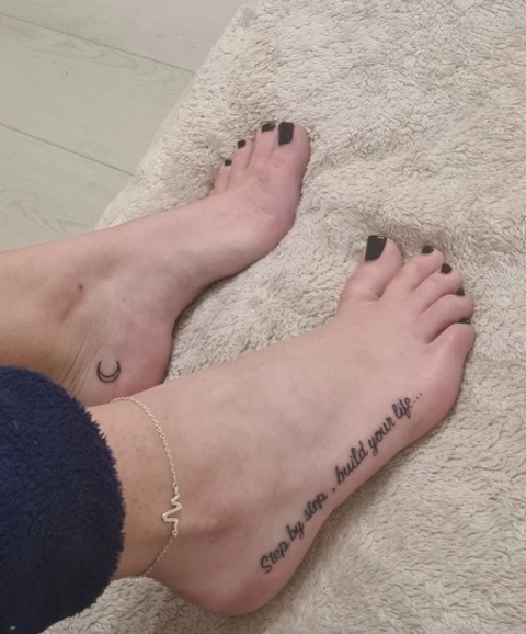 Lasensefeet OnlyFans Picture