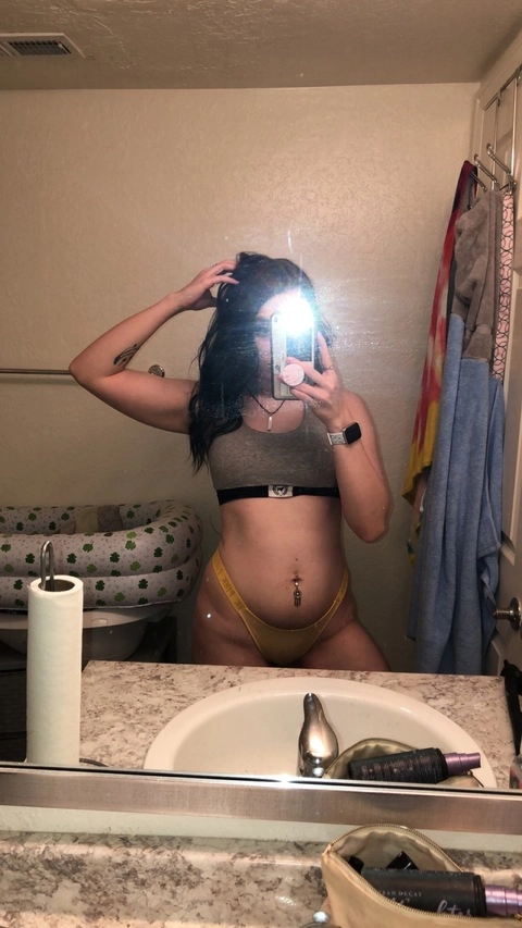 Kaylee OnlyFans Picture