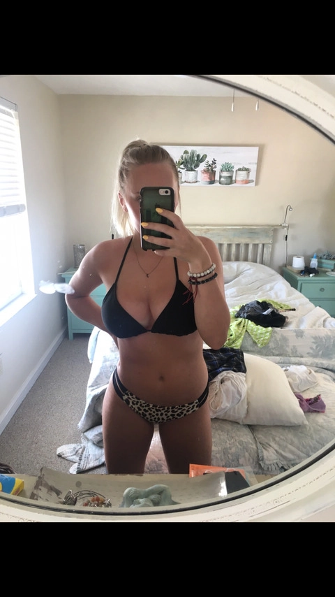 Courtney OnlyFans Picture