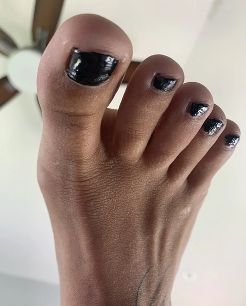 Fugly Feet