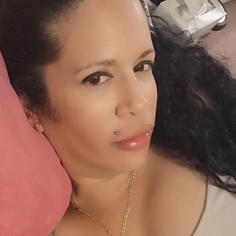 Zenaida Leon OnlyFans Picture