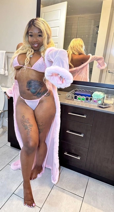 Karita Monique OnlyFans Picture