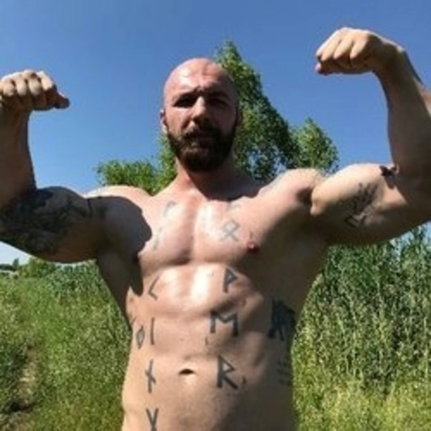 MuscleViking® 🥵🍆💦 OnlyFans Picture
