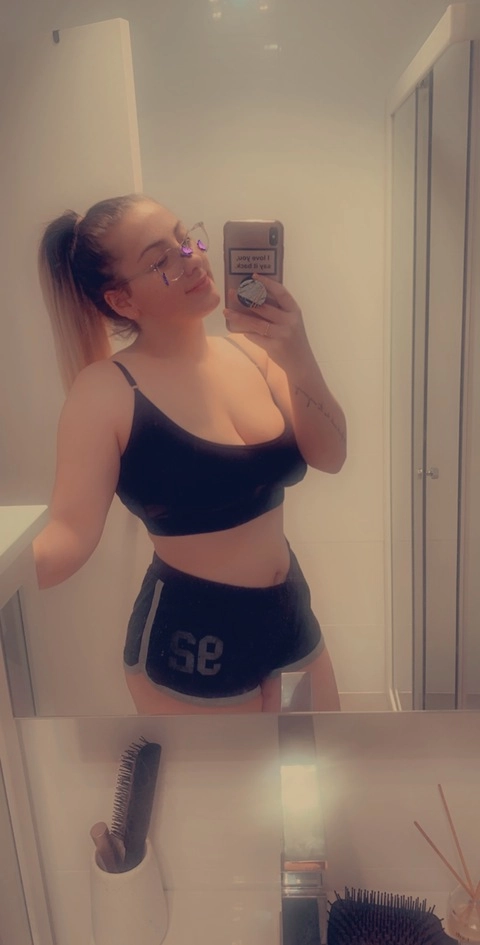 Charliee OnlyFans Picture