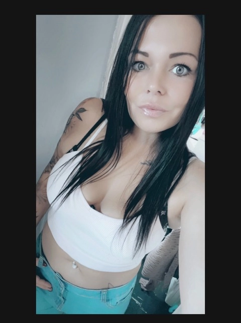 Chloe Smith OnlyFans Picture