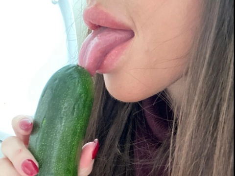 @zuqueenyvip - 🎖️ VIP ACCOUNT 🥒👑 OnlyFans Picture