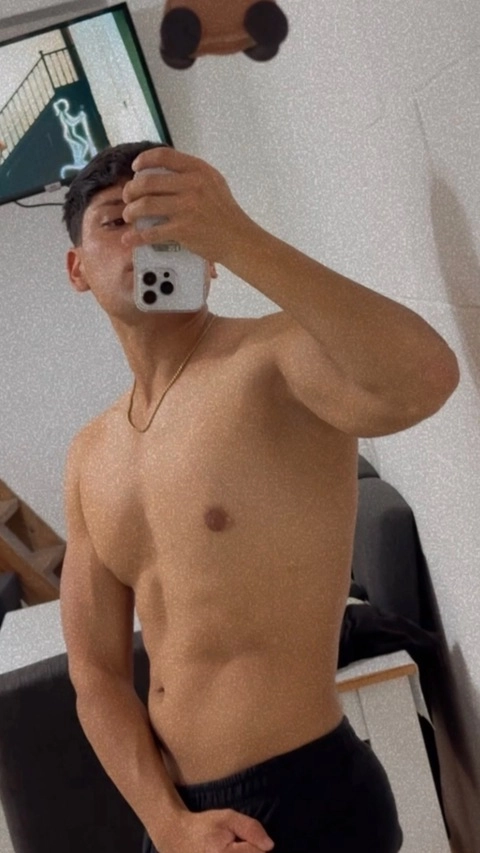 darian medina OnlyFans Picture
