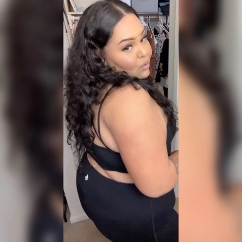 Plus Size Rosado OnlyFans Picture