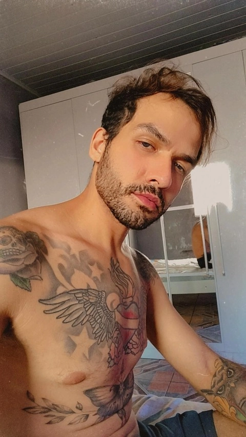 Henrique OnlyFans Picture