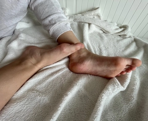 Sexy and magical feet & legs OnlyFans Picture