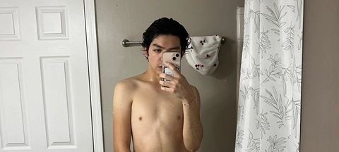 Urttwinkboy OnlyFans Picture