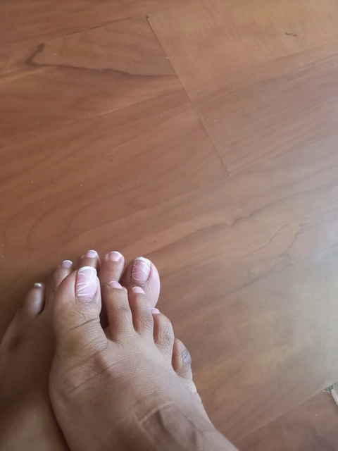 Feet 4U OnlyFans Picture