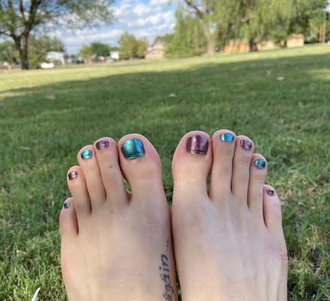 Hippie Toes OnlyFans Picture