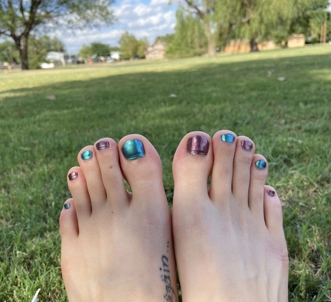 Hippie Toes