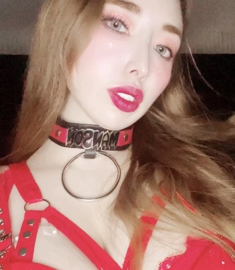 minne/米妮/민니/ミンニ OnlyFans Picture