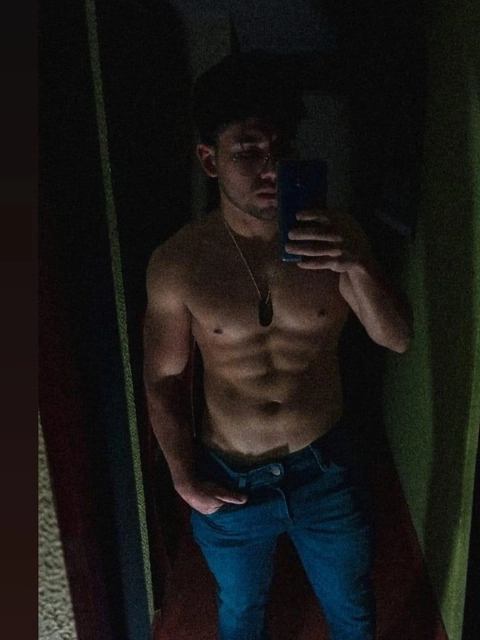 Andres Felipe Riano Malagon OnlyFans Picture