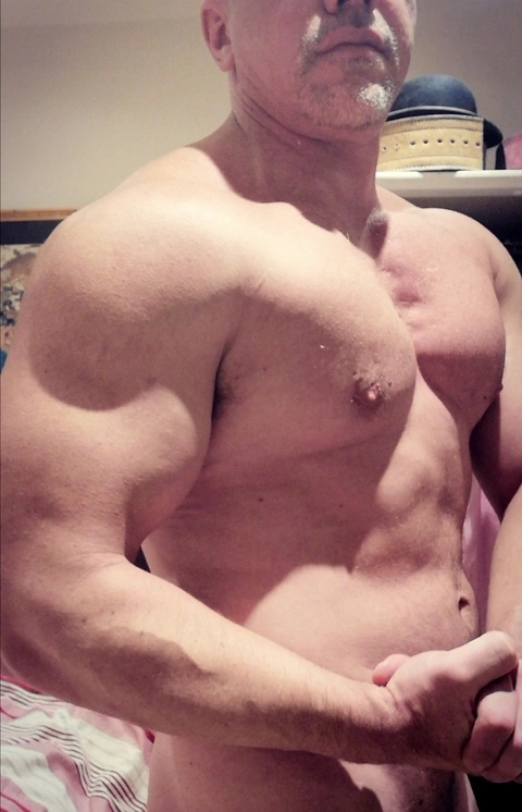 Muscles McDadBod OnlyFans Picture