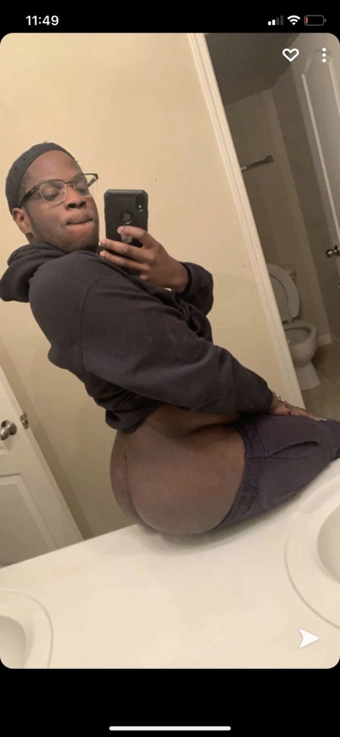 Vernal Mack OnlyFans Picture