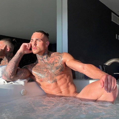 Flexwiththane OnlyFans Picture