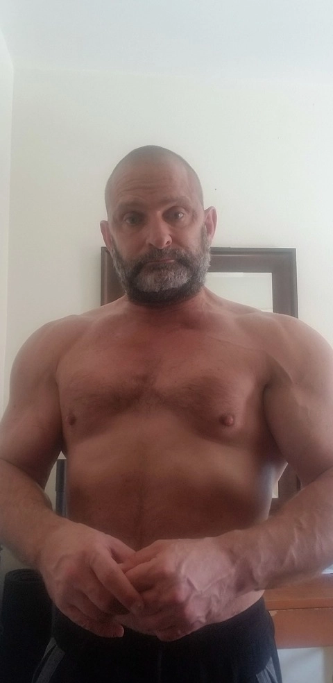 Builtchub OnlyFans Picture