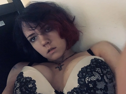 🖤Maeve Darling🖤 OnlyFans Picture