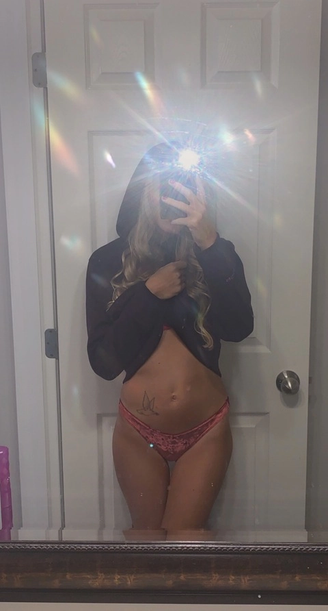 Rae -VIP ? OnlyFans Picture