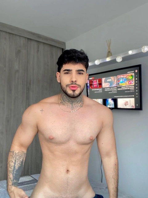 Bryan Gallego OnlyFans Picture