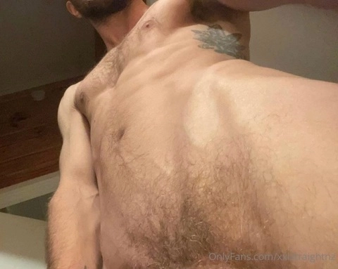 XXLstraightNZ OnlyFans Picture