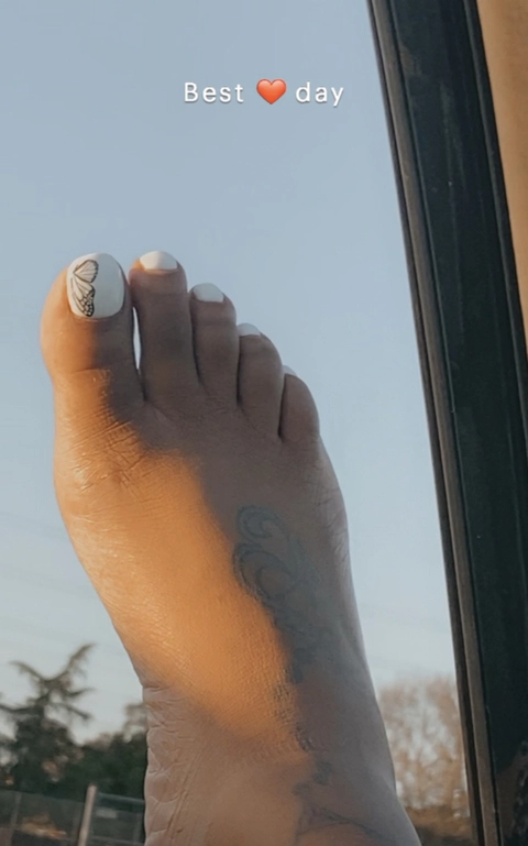 Seductive toes OnlyFans Picture