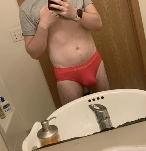 Grad Bottom OnlyFans Picture