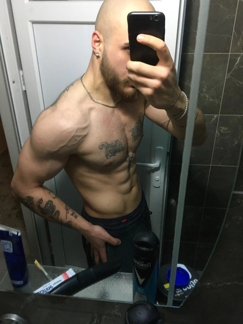 mert OnlyFans Picture